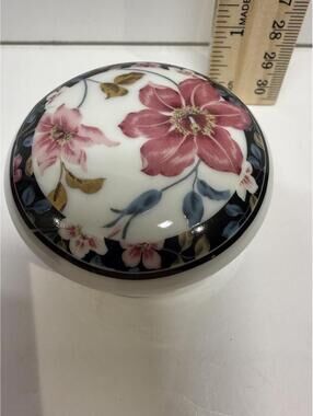 Otagiri Japan “Supreme” Floral Porcelain Trinket Box w/ Lid 4”